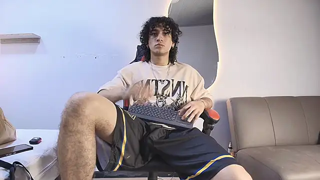 Snapshot of JackesTaylor chatting on February 12, 2026, 5:51 am JackesTaylor online show from February 12, 2026, 5:51 am