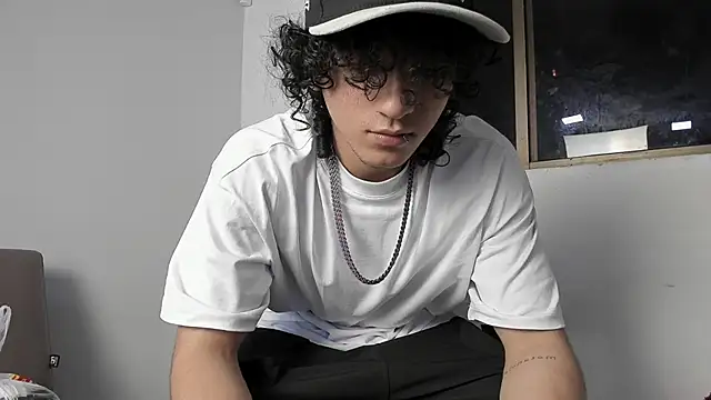 Snapshot of JackesTaylor chatting on November 28, 2025, 11:49 pm JackesTaylor online show from November 28, 2025, 11:49 pm