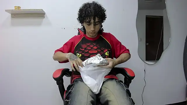 Snapshot of JackesTaylor chatting on October 26, 2025, 5:08 am JackesTaylor online show from October 26, 2025, 5:08 am