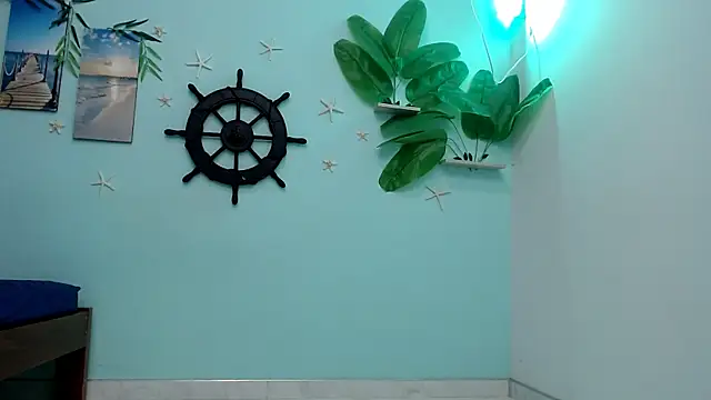 eladyrous98 online show from November 27, 2025, 1:55 pm