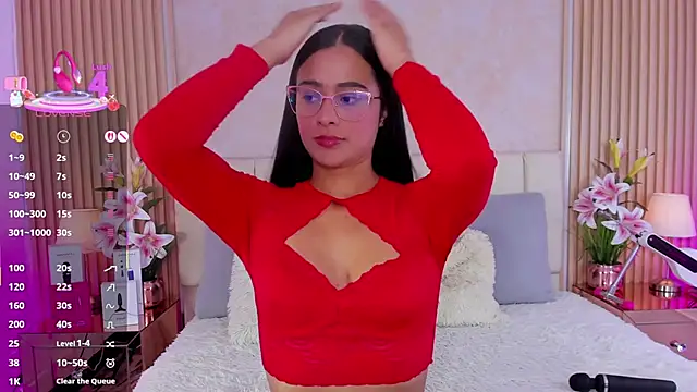 ZOEBARLOWE online show from October 10, 2025, 7:04 pm