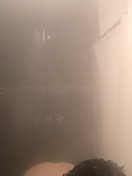 kSwisssxxx online show from December 19, 2025, 7:38 pm