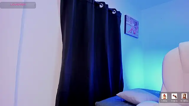 SelenaStonne online show from April 20, 2026, 2:40 pm