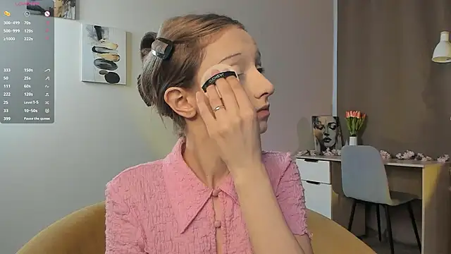 TaiteFairfield online show from February 20, 2026, 8:38 am