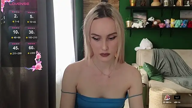 Snapshot of Belle_Vill3575 chatting on September 17, 2025, 10:17 am Belle Vill3575 online show from September 17, 2025, 10:17 am