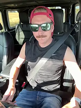 Snapshot of uncut_luke chatting on September 26, 2025, 8:59 pm uncut luke online show from September 26, 2025, 8:59 pm