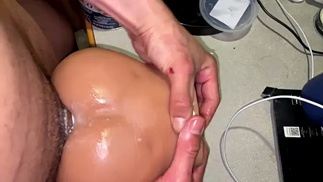 SharkedTaxis online show from February 10, 2026, 7:57 pm