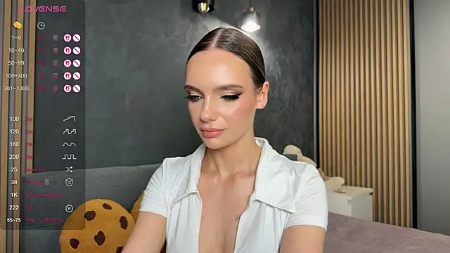 litlle angelll online show from May 16, 2026, 9:25 pm