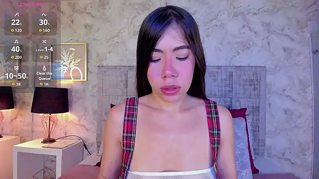 Snapshot of zoespencerr chatting on October 14, 2025, 7:25 pm zoespencerr online show from October 14, 2025, 7:25 pm