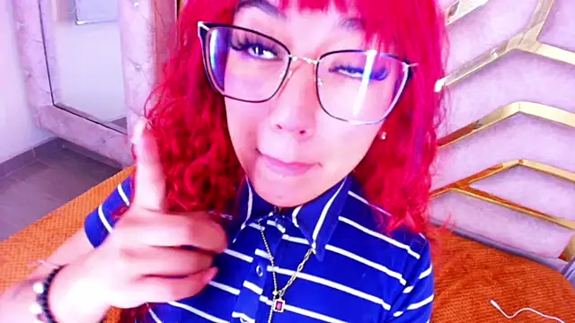 Snapshot of Soleil_66 chatting on July 1, 2026, 4:35 am Soleil 66 online show from July 1, 2026, 4:35 am