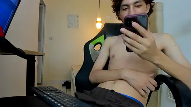 Darkknightx01 online show from November 23, 2025, 4:11 am