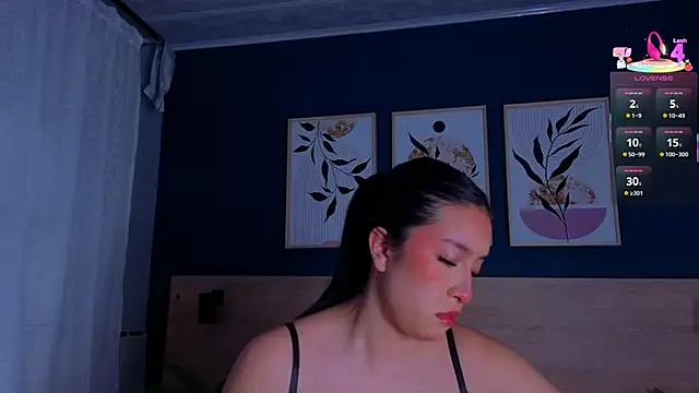 Snapshot of SarahMiler_ chatting on September 24, 2025, 11:50 am SarahMiler online show from September 24, 2025, 11:50 am