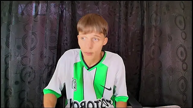 Snapshot of Pavo_tv chatting on May 16, 2026, 7:02 pm Pavo tv online show from May 16, 2026, 7:02 pm