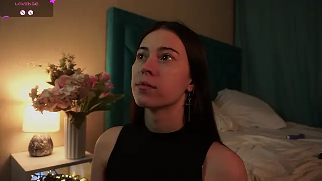 Snapshot of ywixos chatting on March 27, 2026, 3:46 pm ywixos online show from March 27, 2026, 3:46 pm