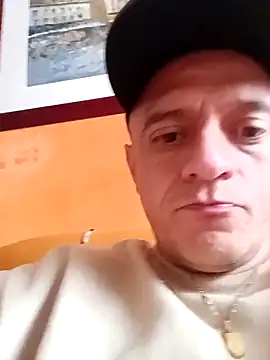 leon8013A online show from November 11, 2025, 12:55 pm