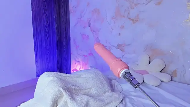 Snapshot of Eva_cutte chatting on January 19, 2026, 11:36 am Eva cutte online show from January 19, 2026, 11:36 am