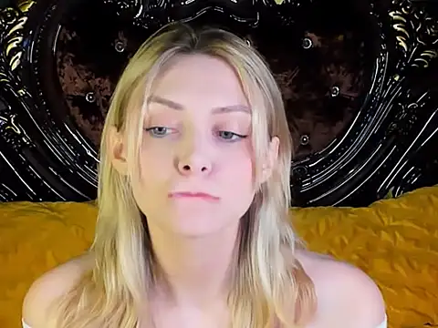 CindyFors online show from October 1, 2025, 9:40 pm