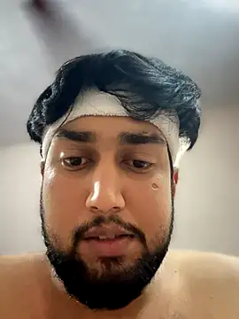 Snapshot of aka_big chatting on November 3, 2025, 12:20 pm aka big online show from November 3, 2025, 12:20 pm