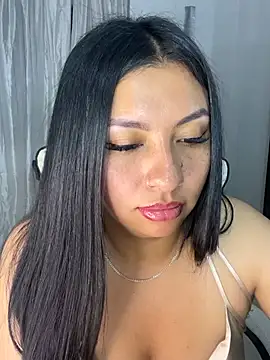 Snapshot of Issa_Santana chatting on May 21, 2026, 8:50 pm Issa Santana online show from May 21, 2026, 8:50 pm