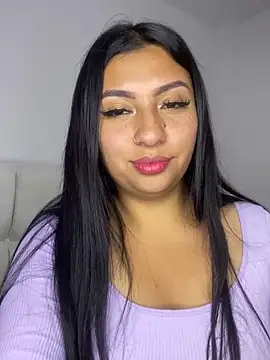 Snapshot of Issa_Santana chatting on May 9, 2026, 7:39 pm Issa Santana online show from May 9, 2026, 7:39 pm