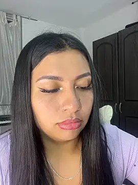 Snapshot of Issa_Santana chatting on May 19, 2026, 11:23 pm Issa Santana online show from May 19, 2026, 11:23 pm