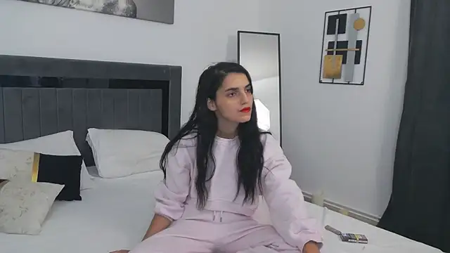 SweetMelodyZ online show from January 7, 2026, 8:14 pm