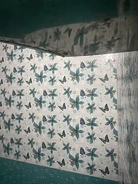 Snapshot of darkbluemoon chatting on October 17, 2025, 12:36 am darkbluemoon online show from October 17, 2025, 12:36 am