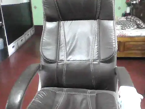 Snapshot of darkbluemoon chatting on March 3, 2026, 6:31 am darkbluemoon online show from March 3, 2026, 6:31 am