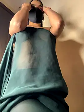 Snapshot of Cute-Sakhi chatting on October 22, 2025, 3:33 pm Cute-Sakhi online show from October 22, 2025, 3:33 pm