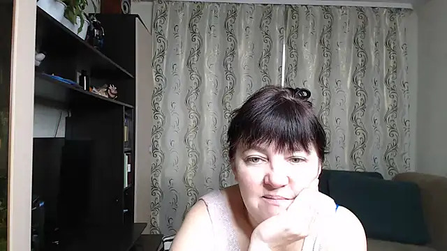 Illusionq online show from November 4, 2025, 5:00 am