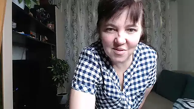 Illusionq online show from October 17, 2025, 5:00 am