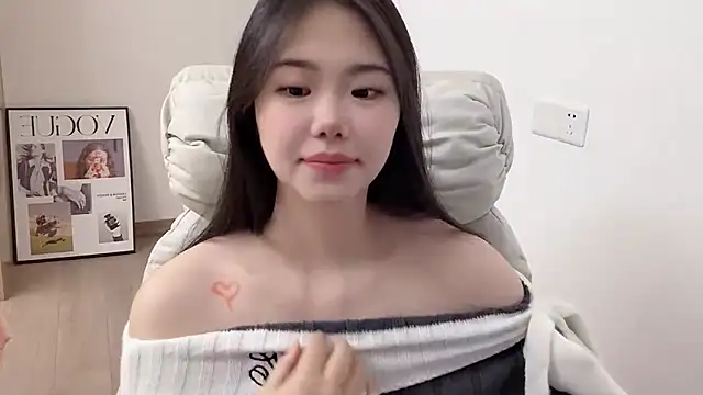 suki-1 online show from November 30, 2025, 8:04 am