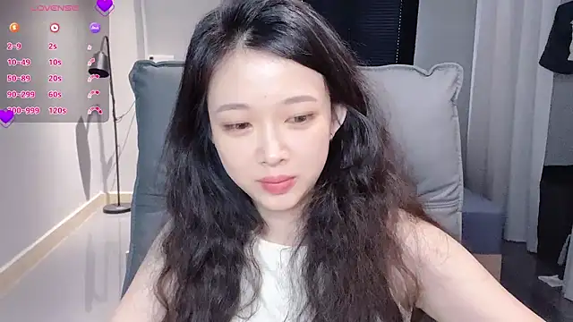 NiNi-baby520 online show from September 11, 2025, 8:25 am