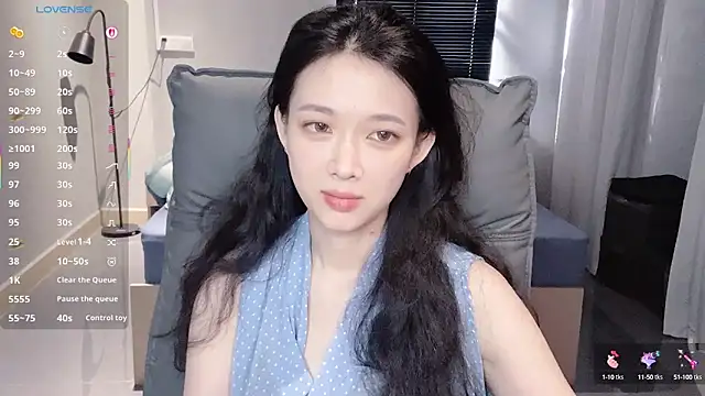 NiNi-baby520 online show from September 30, 2025, 7:36 am