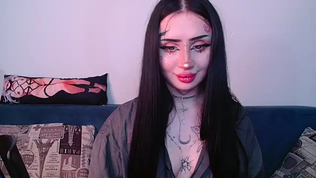 Snapshot of alisa_tattoogirl1 chatting on September 10, 2025, 5:12 pm alisa tattoogirl1 online show from September 10, 2025, 5:12 pm