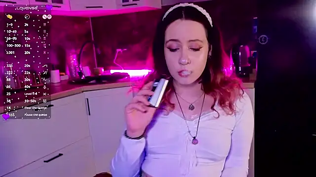 Snapshot of NanaMoonlight chatting on March 19, 2026, 9:04 pm NanaMoonlight online show from March 19, 2026, 9:04 pm