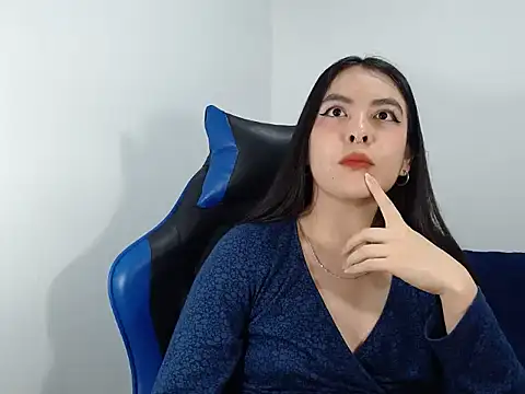 Snapshot of EloiseJun chatting on October 11, 2025, 2:23 am EloiseJun online show from October 11, 2025, 2:23 am