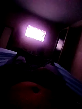 Treizy online show from October 28, 2025, 1:28 am