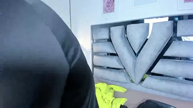 Snapshot of lianfox_ chatting on April 9, 2026, 12:22 pm lianfox online show from April 9, 2026, 12:22 pm