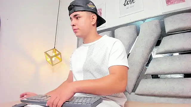 Snapshot of lianfox_ chatting on March 10, 2026, 12:20 pm lianfox online show from March 10, 2026, 12:20 pm