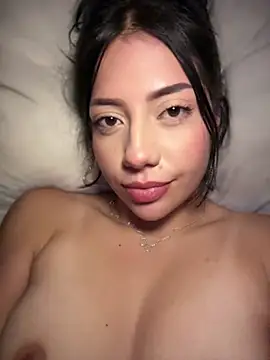 MissCat  online show from April 21, 2026, 2:51 am