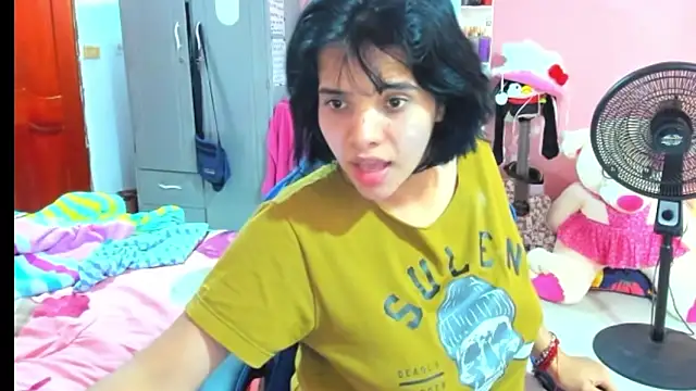 Snapshot of Ada_sienn chatting on February 2, 2026, 4:11 am Ada sienn online show from February 2, 2026, 4:11 am