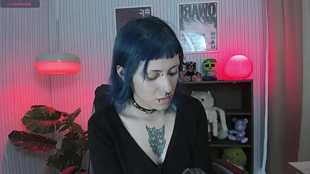 Snapshot of kattusauruss chatting on September 12, 2025, 1:11 pm kattusauruss online show from September 12, 2025, 1:11 pm