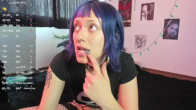 Snapshot of kattusauruss chatting on October 4, 2025, 1:34 pm kattusauruss online show from October 4, 2025, 1:34 pm