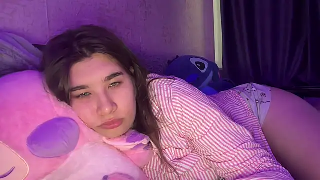 enyazhe online show from November 7, 2025, 1:59 pm