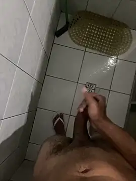 thomasllucas online show from October 1, 2025, 8:46 pm