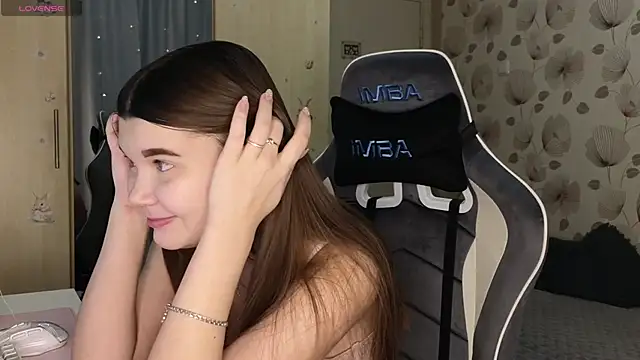 Snapshot of _cute_ice chatting on February 12, 2026, 8:14 am cute ice online show from February 12, 2026, 8:14 am