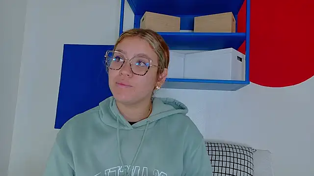 BelaMiller  online show from October 10, 2025, 12:17 pm