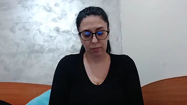 Snapshot of jollene chatting on March 15, 2026, 2:35 pm jollene online show from March 15, 2026, 2:35 pm