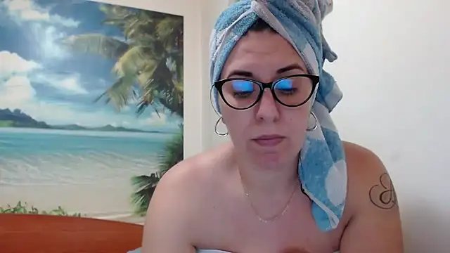 Snapshot of jollene chatting on November 3, 2025, 2:20 pm jollene online show from November 3, 2025, 2:20 pm